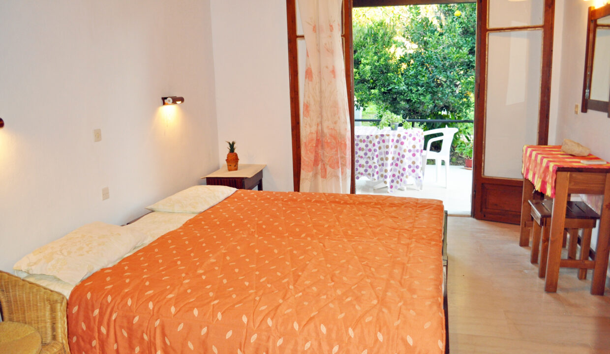 Yannis Strandhaus 3 - Schlafzimmer mit Doppelbett