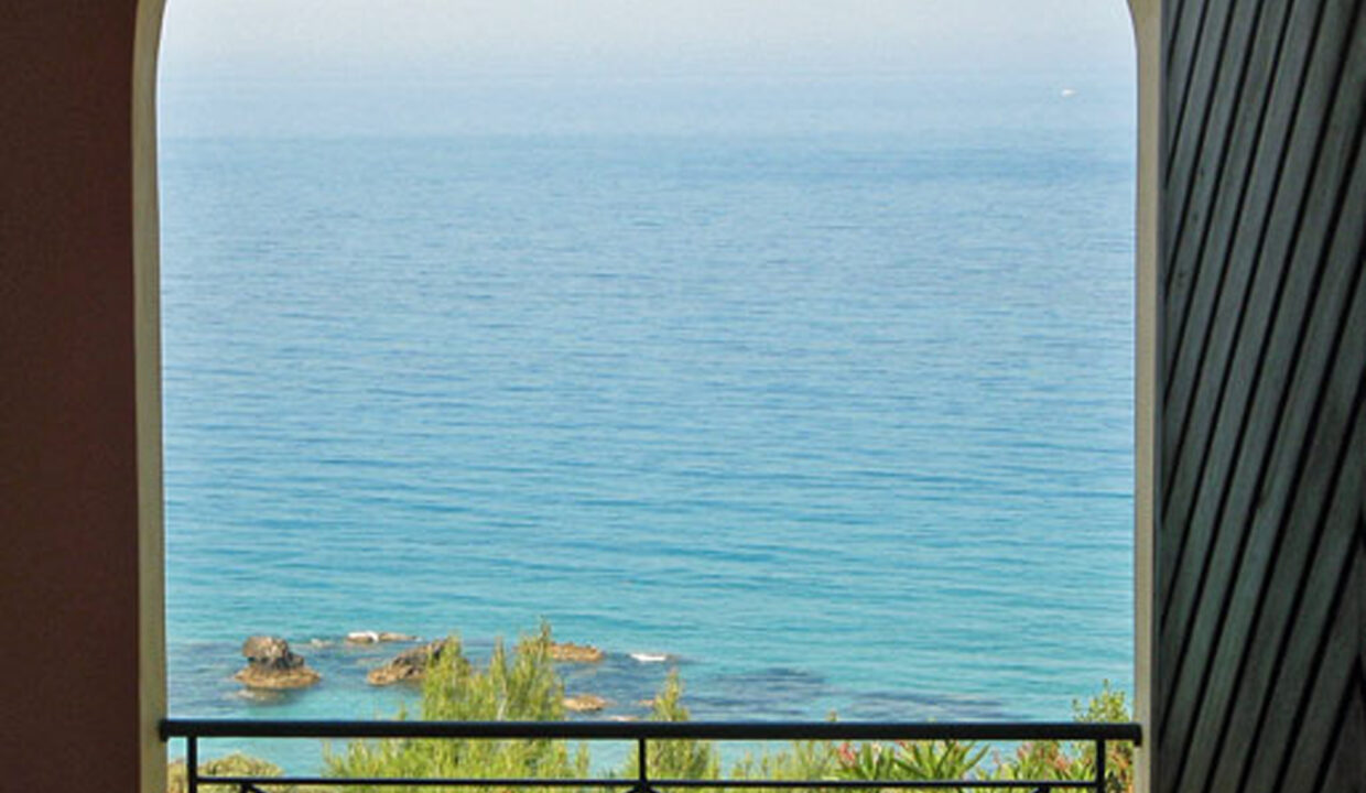 Villa Takis am Pelekas Strand auf Korfu. Alle Wohnungen mit Meerblick.