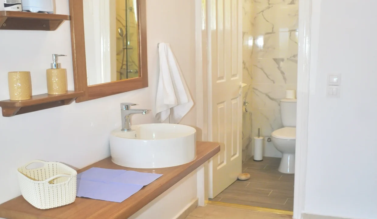 Badezimmer-Strandhaus-Eftichia
