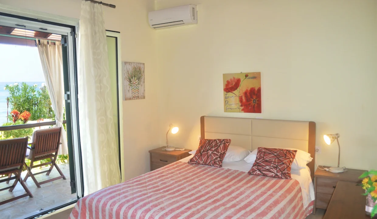 Erstes Schlafzimmer-Strandhaus-Eftichia