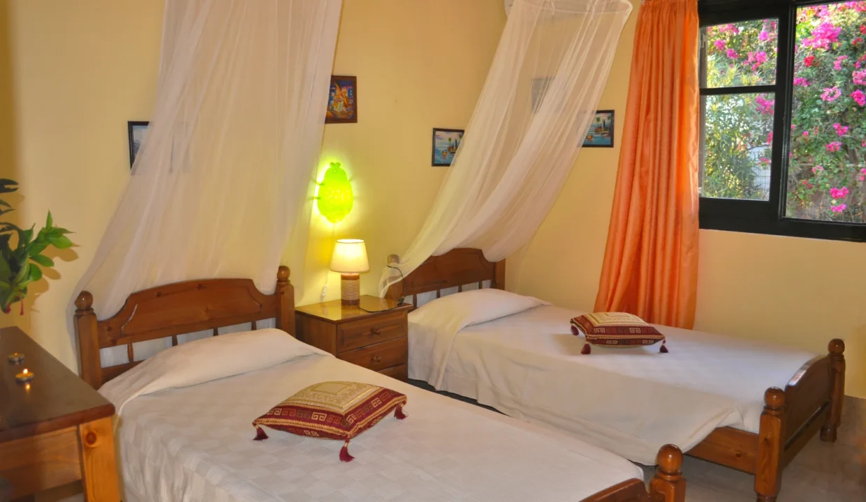 Schlafzimmer Einzelbetten Strandvilla Eftichia