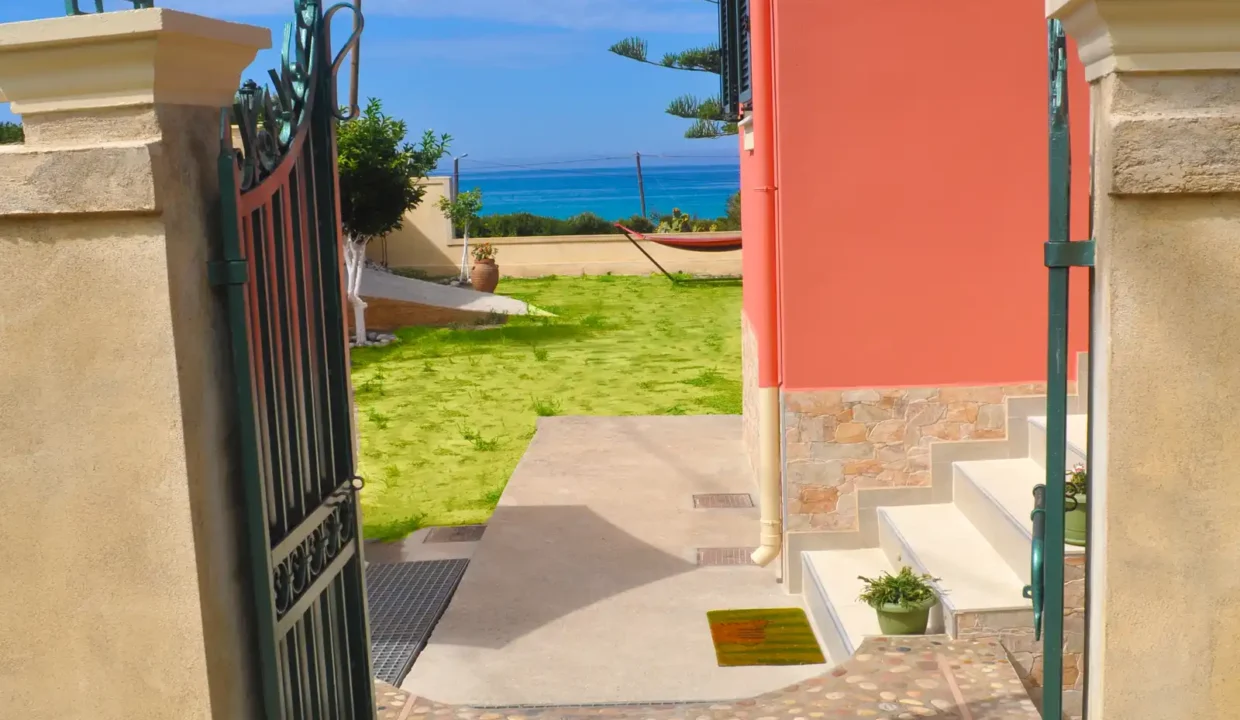 Eingang Strandhaus Filippos