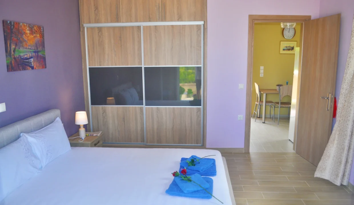 Kleiderschrank Strandhaus-Filippos