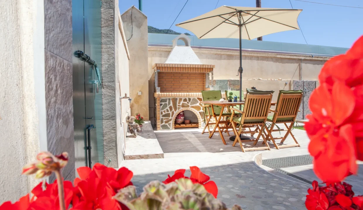 Private atmosphere Filippos