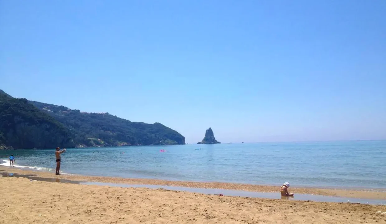 Strand von Agios Gordios