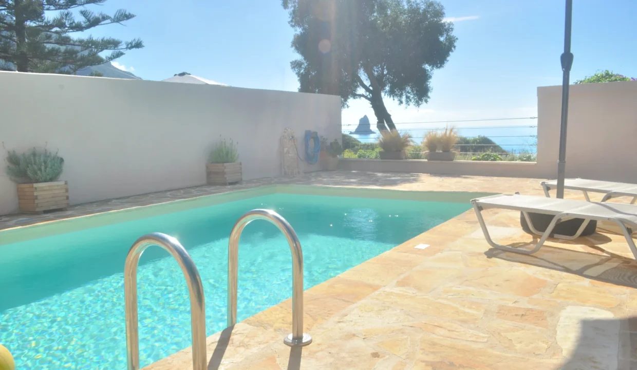 Das Ferienhaus mit Pool-Tsanta