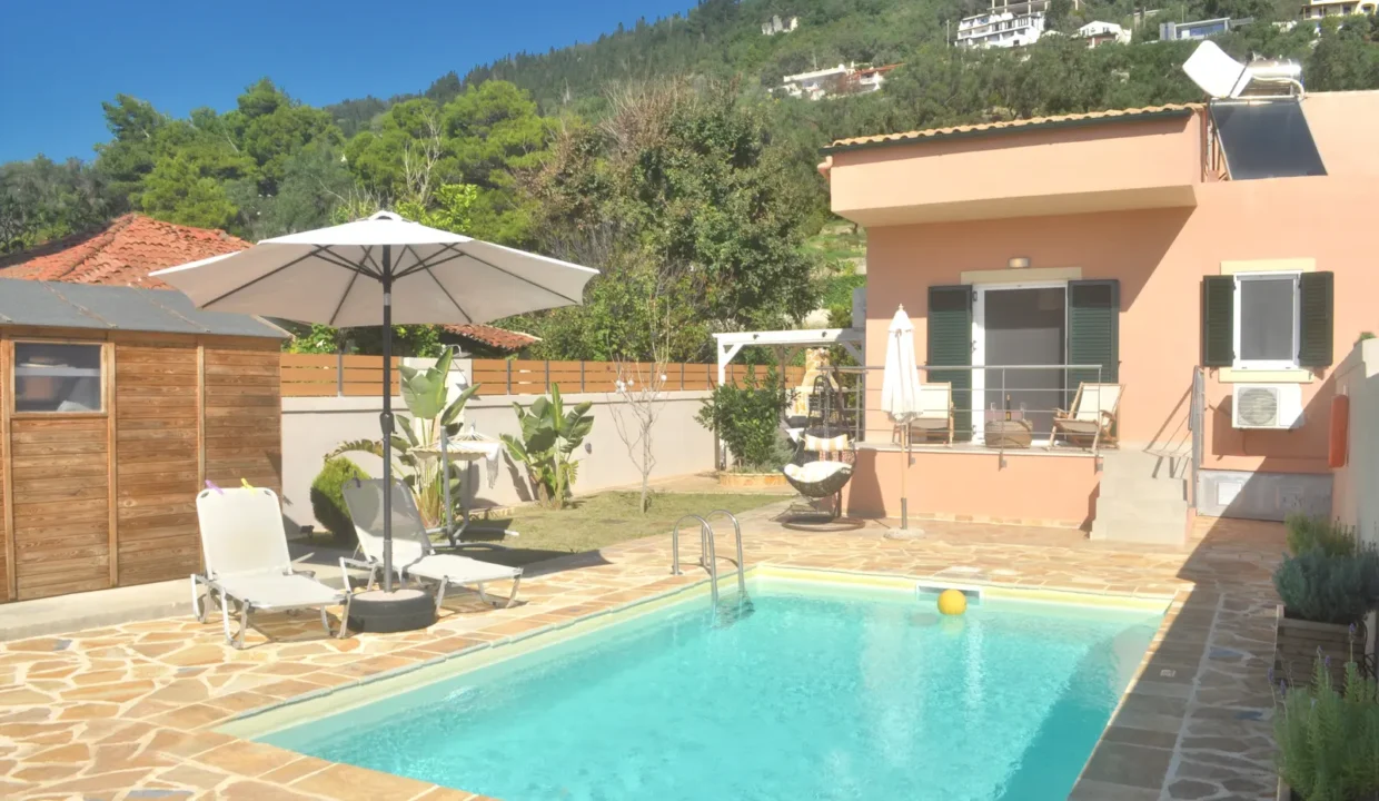 Das Haus mit Pool Tsanta