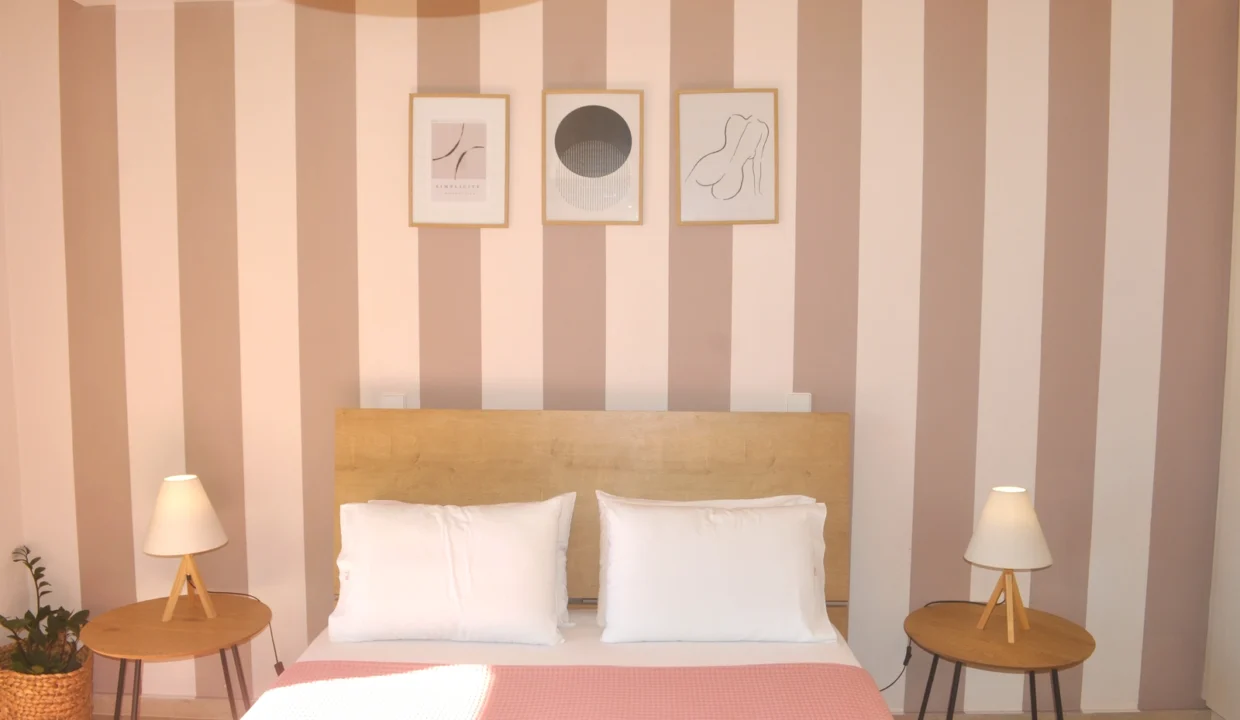 Schlafzimmer Doppelbett House-with-pool-Tsanta